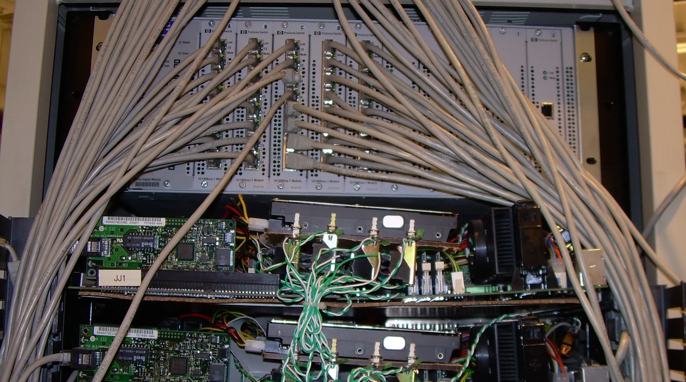 Bare metal mini PC router hardware with quad Intel 2.5GbE NIC ports running OPNsense