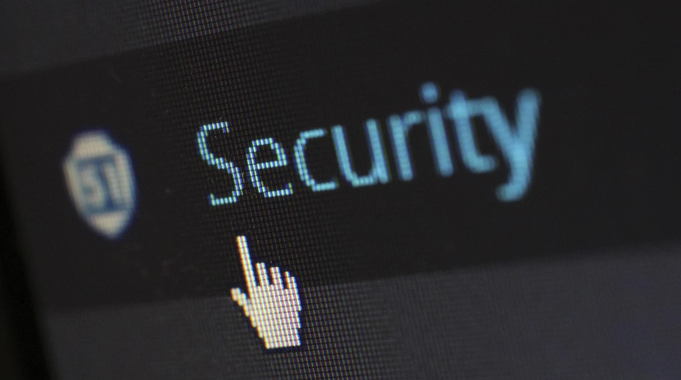 Security Onion vs Wazuh: Enterprise SIEM & SOC Guide - SecOps Infrastructure Security Analysis